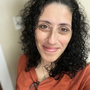 Meet your Posher, Kendra